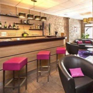 Logis Hotel Restaurant Des Voyageurs Le Malzieu-Ville Екстериор снимка